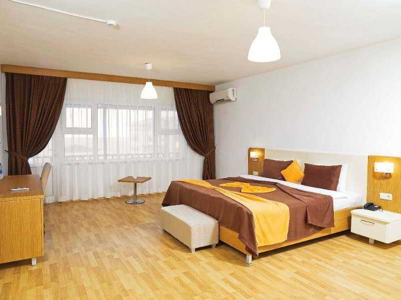 Legend Hotel Riva Exterior foto